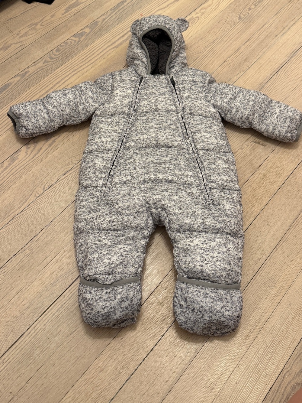 GAP Baby Unisex 6-12M Gray Sherpa Lined Bear Ear Hooded Bunting Snowsuit